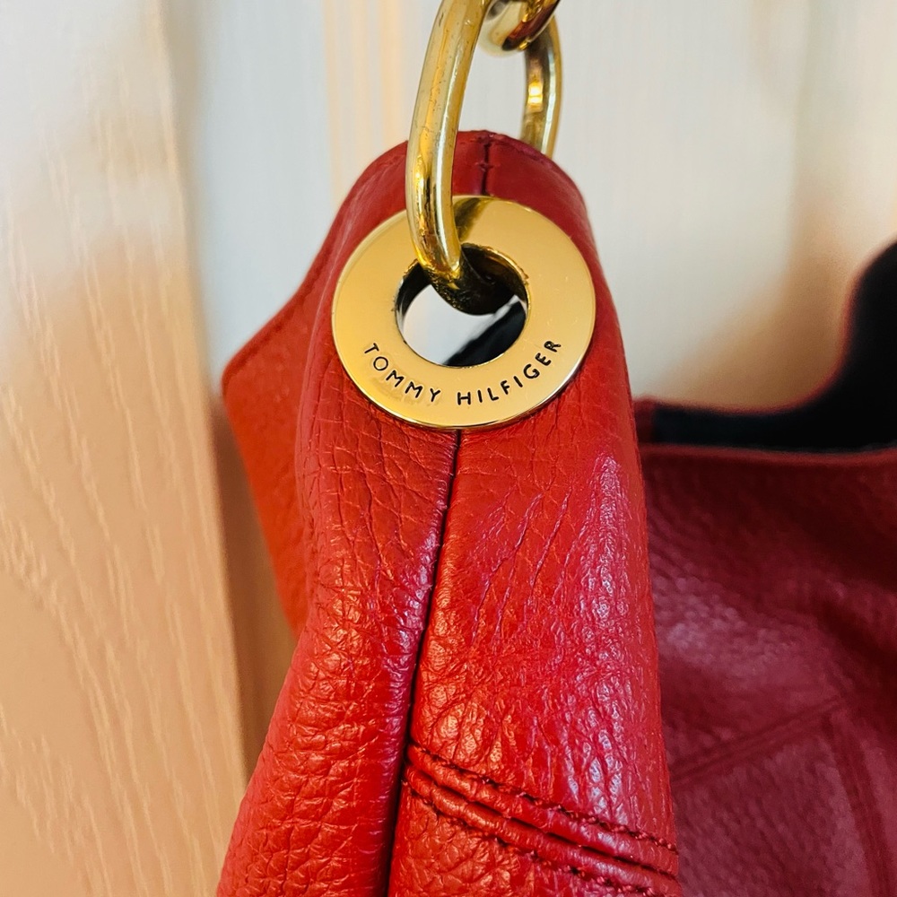 Tommy Hilfiger handbag - Picture 3 of 6